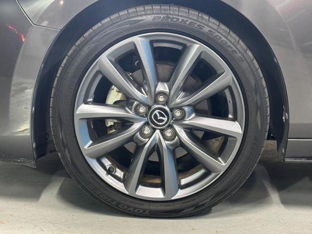 ＭＡＺＤＡ３ファストバック ＸＤプロアクティブ　ＯＰ：３６０度セーフティパッケージ／ＯＰ：ＤＶＤ・ＣＤ・フルセグＴＶキット／１オーナー／８．８インチマツダコネクトナビ／ヘッドアップディスプレイ／レーダークルーズ／ブラインドスポットモニター／ＥＴＣ／（27枚目）
