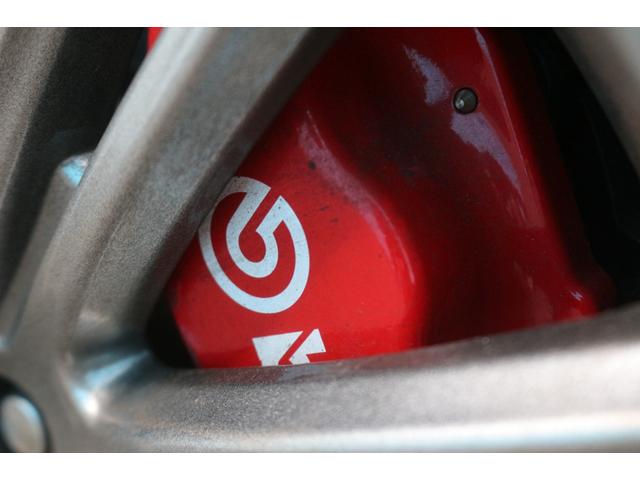 86 GTリミテッド ブラックパッケージ TRDエアロ/TRDマフラー/純正フロアマット/PERRINウイング/ブレンボキャリパー/テイン車高調/プッシュスタート/スマートキー/LEDヘッドライト/純正SDナビ/パドルシフト(11枚目)