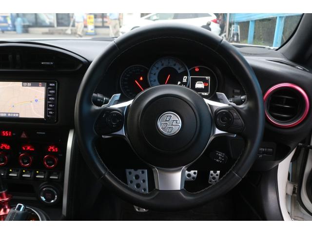 86 GTリミテッド ブラックパッケージ TRDエアロ/TRDマフラー/純正フロアマット/PERRINウイング/ブレンボキャリパー/テイン車高調/プッシュスタート/スマートキー/LEDヘッドライト/純正SDナビ/パドルシフト(44枚目)