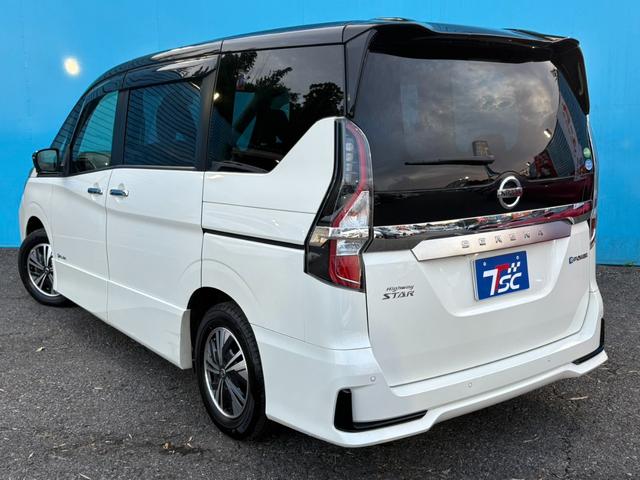 セレナ ｅ－パワー　ハイウェイスターＶ　後期／セーフティパックＢ／純正１０インチナビ／純正フリップダウンモニター／リアオートエアコン／コンビ防水シート／ツートンルーフ／プロパイロット／ＢＳＭ／禁煙／前後ドラレコ／クリソナ／ＥＴＣ（20枚目）