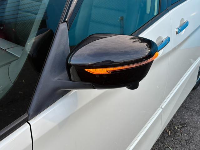 セレナ ｅ－パワー　ハイウェイスターＶ　後期／セーフティパックＢ／純正１０インチナビ／純正フリップダウンモニター／リアオートエアコン／コンビ防水シート／ツートンルーフ／プロパイロット／ＢＳＭ／禁煙／前後ドラレコ／クリソナ／ＥＴＣ（28枚目）