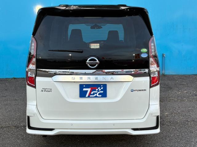 セレナ ｅ－パワー　ハイウェイスターＶ　後期／セーフティパックＢ／純正１０インチナビ／純正フリップダウンモニター／リアオートエアコン／コンビ防水シート／ツートンルーフ／プロパイロット／ＢＳＭ／禁煙／前後ドラレコ／クリソナ／ＥＴＣ（30枚目）