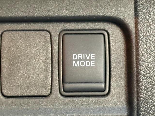 セレナ ｅ－パワー　ハイウェイスターＶ　後期／セーフティパックＢ／純正１０インチナビ／純正フリップダウンモニター／リアオートエアコン／コンビ防水シート／ツートンルーフ／プロパイロット／ＢＳＭ／禁煙／前後ドラレコ／クリソナ／ＥＴＣ（51枚目）