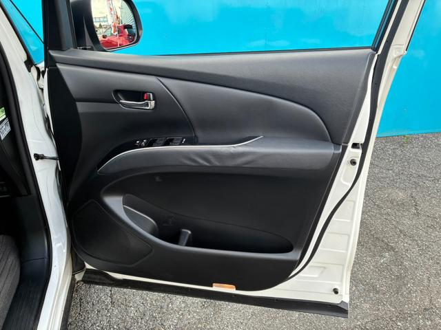 エスティマ アエラス　プレミアムエディション　後期／アルパイン９インチナビ／１０．２インチフリップダウンモニター／コーナーセンサー／ＴＲＤフロントリップ／ハーフレザーシート／パワーシート／オットマン／ＥＴＣ／バックカメラ／オートクルーズ（40枚目）