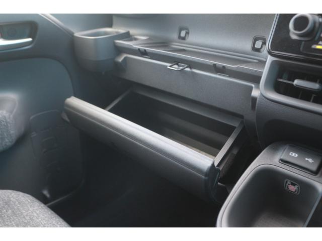 シエンタ ハイブリッドＺ　モデリスタフルエアロ／７人乗り／１０．５インチディスプレイ／ＢＳＭ／禁煙車／アダプティブクルーズ／ドライブレコーダー／全方位カメラ／インテリジェントクリアランスソナー／ＥＴＣ２．０（59枚目）