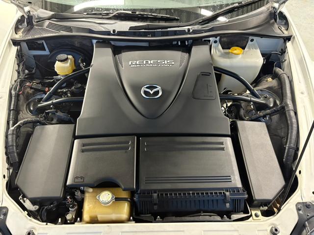 ＲＸ－８ スピリットＲ　後期型／レカロシート／バックカメラ／Ｂｌｕｅｔｏｏｔｈオーディオ／純正１９インチＡＷ／ＥＴＣ／禁煙／ＨＩＤヘッドライト／オートライト／ハーフレザーシート／スマートキー（14枚目）