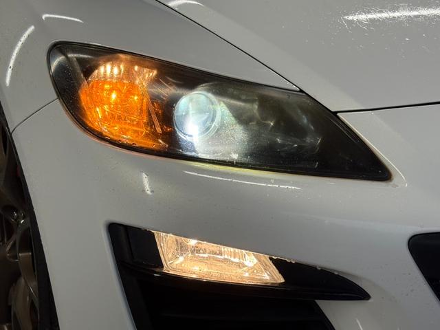 ＲＸ－８ スピリットＲ　後期型／レカロシート／バックカメラ／Ｂｌｕｅｔｏｏｔｈオーディオ／純正１９インチＡＷ／ＥＴＣ／禁煙／ＨＩＤヘッドライト／オートライト／ハーフレザーシート／スマートキー（21枚目）