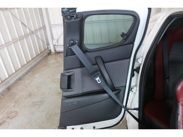 ＲＸ－８ スピリットＲ　後期型／レカロシート／バックカメラ／Ｂｌｕｅｔｏｏｔｈオーディオ／純正１９インチＡＷ／ＥＴＣ／禁煙／ＨＩＤヘッドライト／オートライト／ハーフレザーシート／スマートキー（40枚目）