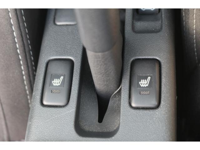 コペン ローブ　Ｓ　社外マフラー／社外ボンネット／ＳＳＲ製１５インチＡＷ／レカロシート／フルセグ／シートヒーター／スマートキー＆プッシュスタート／５速マニュアル／禁煙車／ＬＥＤヘッドライト（11枚目）