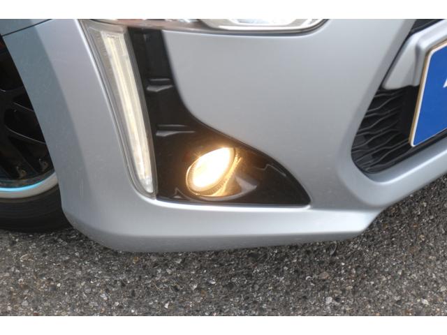 コペン ローブ　Ｓ　社外マフラー／社外ボンネット／ＳＳＲ製１５インチＡＷ／レカロシート／フルセグ／シートヒーター／スマートキー＆プッシュスタート／５速マニュアル／禁煙車／ＬＥＤヘッドライト（26枚目）