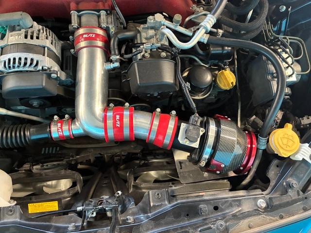 ８６ ＧＴリミテッド　後期型／禁煙車／ＴＲＤフルエアロ／リアウィング／ＴＲＤスポーツマフラー／ｂｒｅｍｂｏ製ブレーキセット／１０本スポークＡＷ／ＢＬＩＴＺエアクリーナー／ＥＴＣ２．０／純正ナビ／バックカメラ／シートヒーター（20枚目）