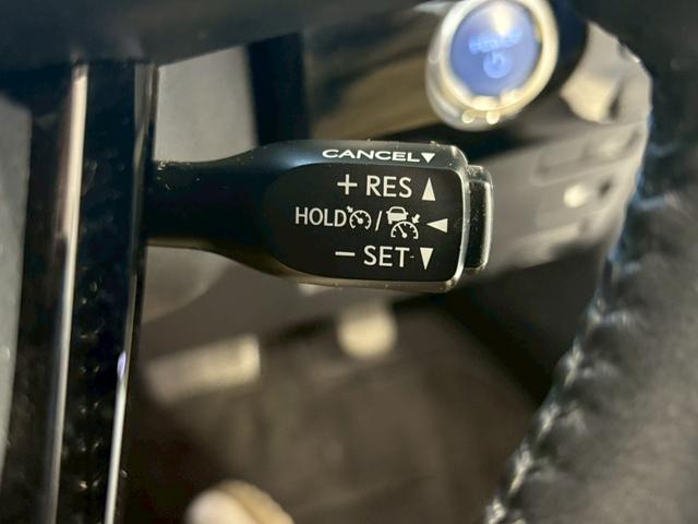 プリウスＰＨＶ Ａユーティリティプラス　モデリスタエアロ／急速インレット／充電ケーブル有／１１．６インチナビ／フルセグ／バックカメラ／禁煙車／ＥＴＣ２．０／シートヒーター／ハンドルヒーター／トヨタセーフティセンス／レーダークルーズ（11枚目）