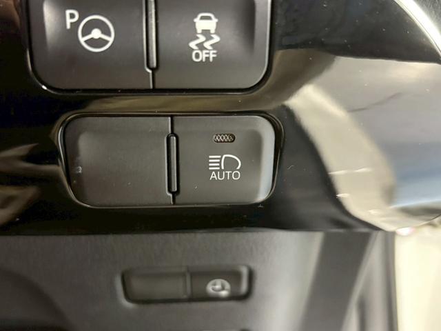 プリウスＰＨＶ Ａユーティリティプラス　モデリスタエアロ／急速インレット／充電ケーブル有／１１．６インチナビ／フルセグ／バックカメラ／禁煙車／ＥＴＣ２．０／シートヒーター／ハンドルヒーター／トヨタセーフティセンス／レーダークルーズ（35枚目）