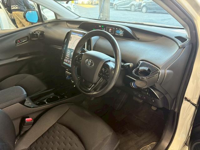 プリウスＰＨＶ Ａユーティリティプラス　モデリスタエアロ／急速インレット／充電ケーブル有／１１．６インチナビ／フルセグ／バックカメラ／禁煙車／ＥＴＣ２．０／シートヒーター／ハンドルヒーター／トヨタセーフティセンス／レーダークルーズ（49枚目）