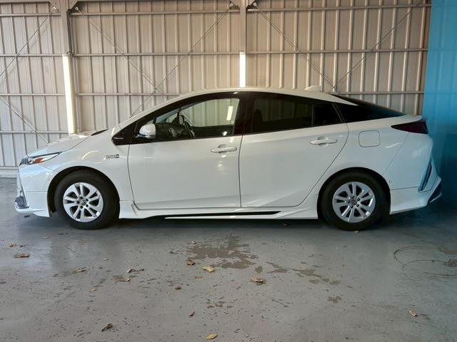 プリウスＰＨＶ Ａユーティリティプラス　モデリスタエアロ／急速インレット／充電ケーブル有／１１．６インチナビ／フルセグ／バックカメラ／禁煙車／ＥＴＣ２．０／シートヒーター／ハンドルヒーター／トヨタセーフティセンス／レーダークルーズ（65枚目）