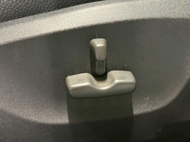 インプレッサ ＷＲＸ　ＳＴＩ　Ａライン　リアスポイラー／メモリーナビ／Ｂｌｕｅｔｏｏｔｈ接続可／禁煙車／純正１８インチアルミ／ハーフレザーシート／クルーズコントロール／コムテックドライブレコーダー前後／パドルシフト（12枚目）