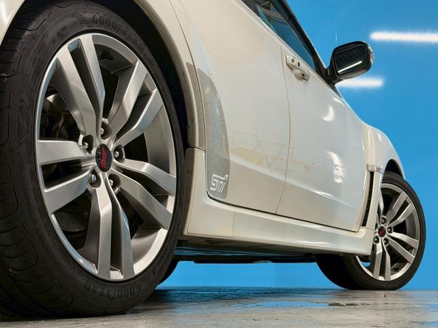 インプレッサ ＷＲＸ　ＳＴＩ　Ａライン　リアスポイラー／メモリーナビ／Ｂｌｕｅｔｏｏｔｈ接続可／禁煙車／純正１８インチアルミ／ハーフレザーシート／クルーズコントロール／コムテックドライブレコーダー前後／パドルシフト（21枚目）