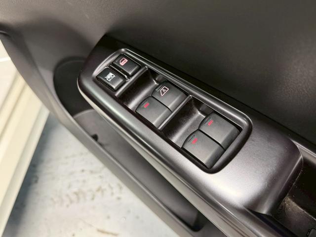 インプレッサ ＷＲＸ　ＳＴＩ　Ａライン　リアスポイラー／メモリーナビ／Ｂｌｕｅｔｏｏｔｈ接続可／禁煙車／純正１８インチアルミ／ハーフレザーシート／クルーズコントロール／コムテックドライブレコーダー前後／パドルシフト（29枚目）