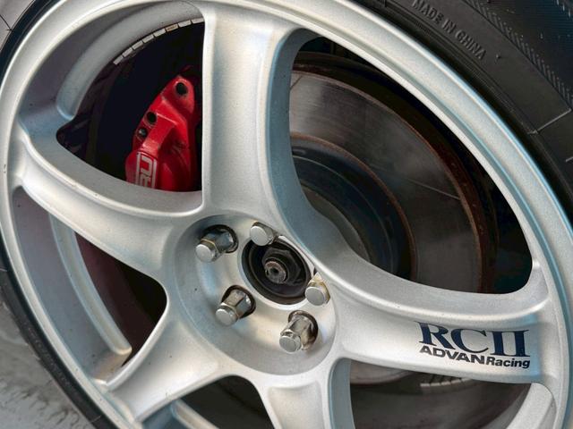 インプレッサ ＷＲＸ　ＷＲ－リミテッド　２００５　限定車／タイミングベルト＆ウォーターポンプ９．５万ｋｍ時交換済み／ＳＴＩタワーバー／禁煙車／５ＭＴ車／アドバンレーシングＡＷ／ＥＴＣ／ＣＤ＆ＭＤ再生／電動格納ミラー（17枚目）