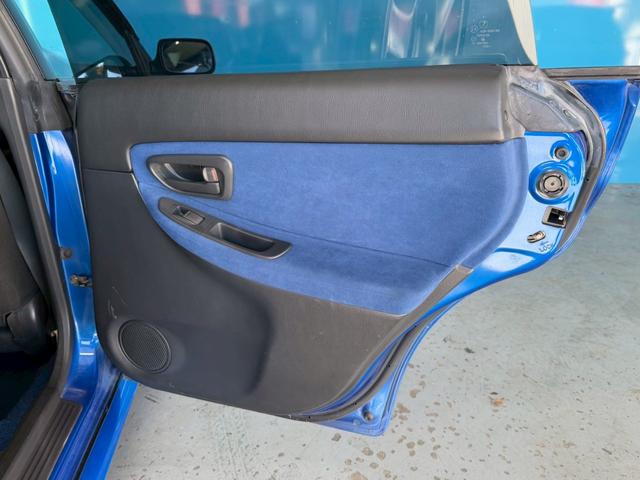 インプレッサ ＷＲＸ　ＷＲ－リミテッド　２００５　限定車／タイミングベルト＆ウォーターポンプ９．５万ｋｍ時交換済み／ＳＴＩタワーバー／禁煙車／５ＭＴ車／アドバンレーシングＡＷ／ＥＴＣ／ＣＤ＆ＭＤ再生／電動格納ミラー（47枚目）