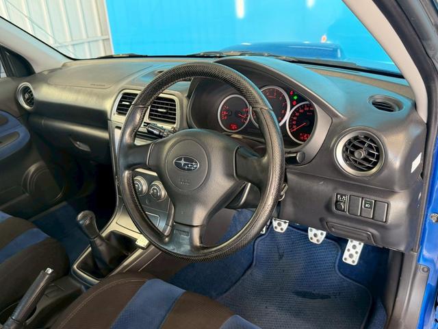 インプレッサ ＷＲＸ　ＷＲ－リミテッド　２００５　限定車／タイミングベルト＆ウォーターポンプ９．５万ｋｍ時交換済み／ＳＴＩタワーバー／禁煙車／５ＭＴ車／アドバンレーシングＡＷ／ＥＴＣ／ＣＤ＆ＭＤ再生／電動格納ミラー（52枚目）