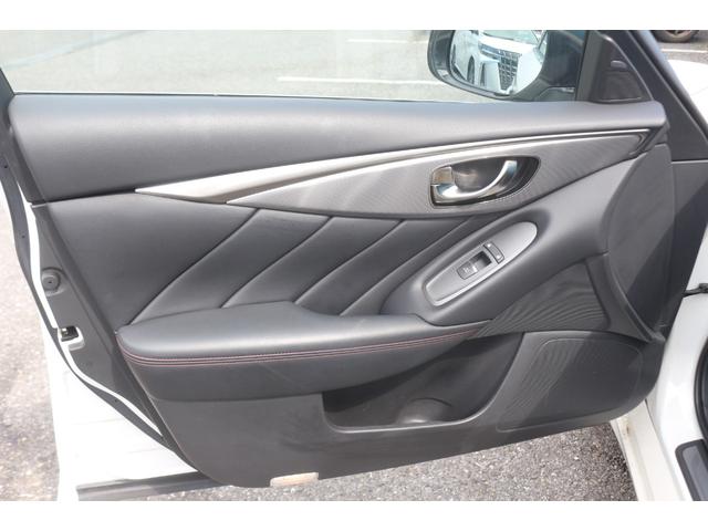 スカイライン ４００Ｒ　後期型／全周囲カメラ／ドラレコ／メモリーナビ／Ｂｌｕｅｔｏｏｔｈオーディオ／フルレザーシート／パワーシート／シートヒーター／エマージェンシーブレーキ／アダプティブクルーズ／フルセグ／レーンキープ／禁煙（40枚目）