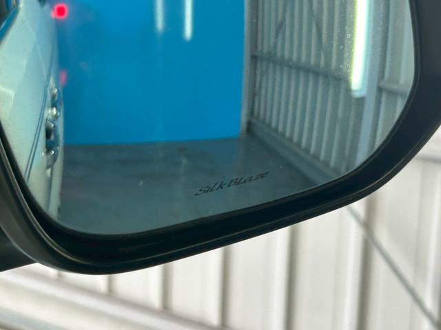 ヴェルファイア 2.5Z Aエディション ゴールデンアイズ 公認エアサス/OP:ツインムーンルーフ/オプションカラー/7人乗り/後席モニター/各純正パーツあり/禁煙車/両側パワースライド/社外エアロ/オットマン/純正ナビ/バックカメラ/100V電源/ETC(21枚目)