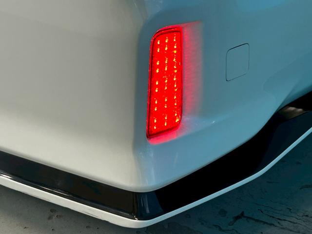 ヴェルファイア 2.5Z Aエディション ゴールデンアイズ 公認エアサス/OP:ツインムーンルーフ/オプションカラー/7人乗り/後席モニター/各純正パーツあり/禁煙車/両側パワースライド/社外エアロ/オットマン/純正ナビ/バックカメラ/100V電源/ETC(26枚目)