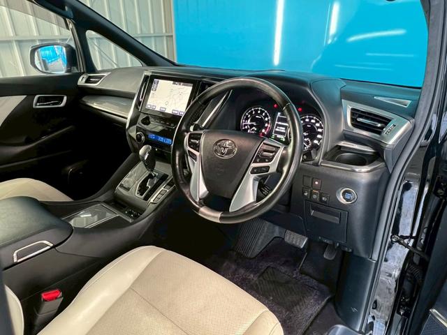 ヴェルファイア 3.5エグゼクティブラウンジZ OP:ツインムーンルーフ/OP:ホワイトプレミアムナッパ革シート/禁煙車/JBLサウンド/モデリスタエアロ/パノラミックビューモニター/前後ドラレコ/純正9インチナビ/三眼LEDライト/ETC2.0(6枚目)