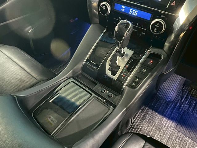 ヴェルファイア 2.5Z Gエディション 後期型/OP:デジタルインナーミラー/ブラインドスポット/モデリスタエアロ/禁煙車/ステアリングヒーター/両側パワースライド/純正10インチナビ/シートヒーター&エアコン/バックカメラ/フルセグTV(69枚目)