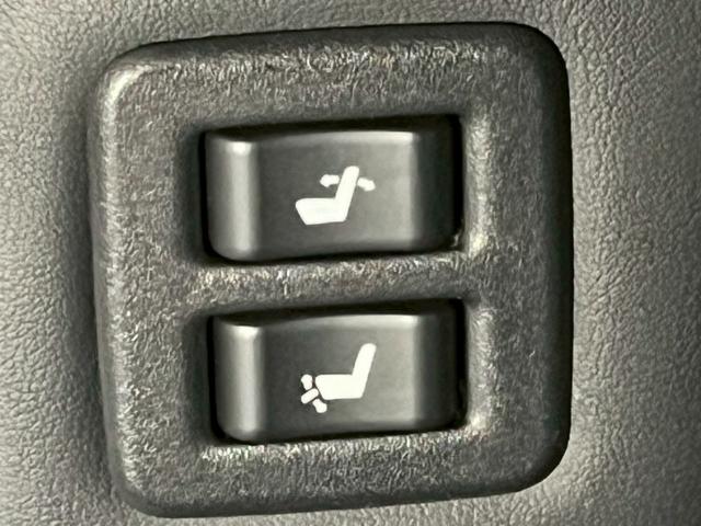 ヴェルファイア 2.5Z Gエディション 後期型/OP:デジタルインナーミラー/ブラインドスポット/モデリスタエアロ/禁煙車/ステアリングヒーター/両側パワースライド/純正10インチナビ/シートヒーター&エアコン/バックカメラ/フルセグTV(72枚目)