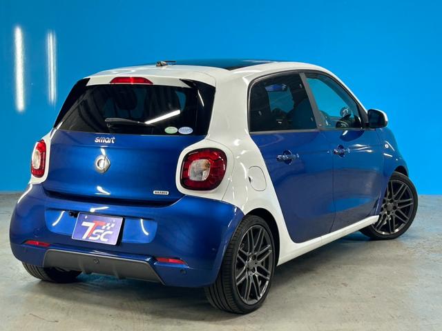 スマートフォーフォー ＢＲＡＢＵＳ　スポーツ　正規ディーラー輸入車／ムーンルーフ／ＪＢＬツイーター／パナソニック９インチフローティングナビ／バックカメラ／クルーズコントロール／ブラックレザーシート／シートヒーター／ドライブレコーダー／ＥＴＣ／（19枚目）