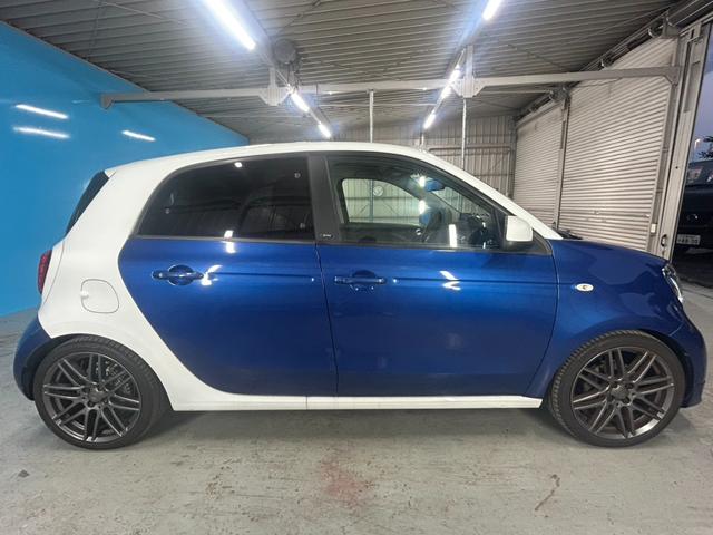 スマートフォーフォー ＢＲＡＢＵＳ　スポーツ　正規ディーラー輸入車／ムーンルーフ／ＪＢＬツイーター／パナソニック９インチフローティングナビ／バックカメラ／クルーズコントロール／ブラックレザーシート／シートヒーター／ドライブレコーダー／ＥＴＣ／（20枚目）