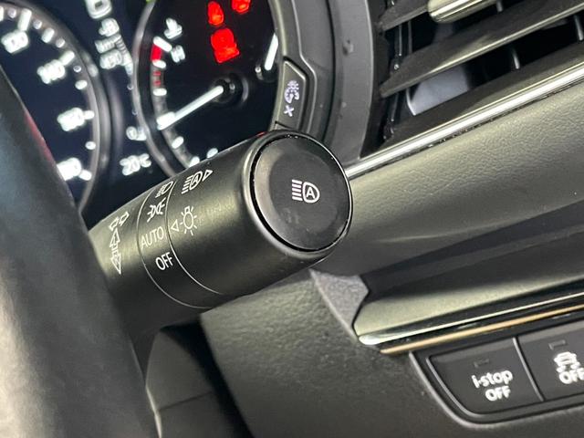 ＭＡＺＤＡ３ファストバック １５Ｓツーリング　ＯＰ：３６０度セーフティパッケージ／６速マニュアル／アクティブドライビングディスプレイ／８．８インチマツダコネクトナビ／フルセグＴＶ／レーダークルーズ／オートマチックハイビーム／プッシュスタート／（15枚目）