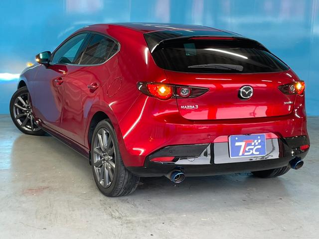 ＭＡＺＤＡ３ファストバック １５Ｓツーリング　ＯＰ：３６０度セーフティパッケージ／６速マニュアル／アクティブドライビングディスプレイ／８．８インチマツダコネクトナビ／フルセグＴＶ／レーダークルーズ／オートマチックハイビーム／プッシュスタート／（21枚目）