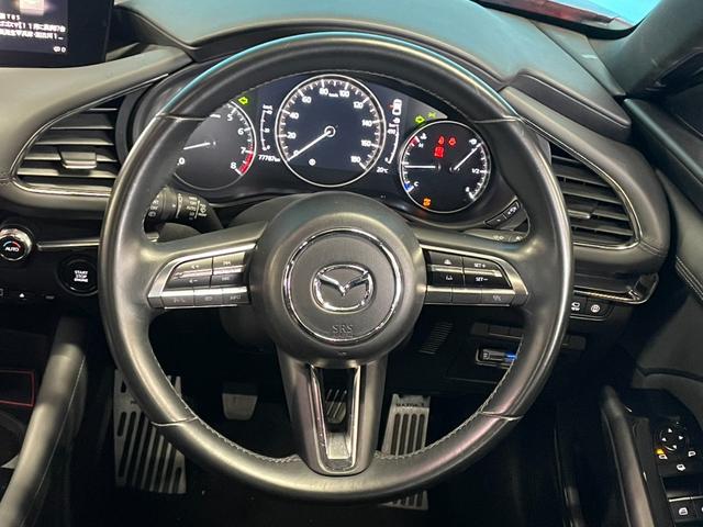 ＭＡＺＤＡ３ファストバック １５Ｓツーリング　ＯＰ：３６０度セーフティパッケージ／６速マニュアル／アクティブドライビングディスプレイ／８．８インチマツダコネクトナビ／フルセグＴＶ／レーダークルーズ／オートマチックハイビーム／プッシュスタート／（48枚目）