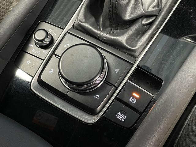 ＭＡＺＤＡ３ファストバック １５Ｓツーリング　ＯＰ：３６０度セーフティパッケージ／６速マニュアル／アクティブドライビングディスプレイ／８．８インチマツダコネクトナビ／フルセグＴＶ／レーダークルーズ／オートマチックハイビーム／プッシュスタート／（56枚目）