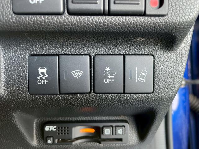 フリードハイブリッド ハイブリッド・ＥＸ　ＯＰ：１１インチ後席フリップダウンモニター／８インチ純正ナビ／ホンダセンシング／シートヒーター／レーダークルーズ／レーンキープアシスト／クリアランスソナー／ドライブレコーダー／ＬＥＤヘッド／ＥＴＣ／（13枚目）