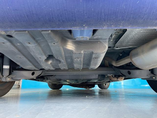 フリードハイブリッド ハイブリッド・ＥＸ　ＯＰ：１１インチ後席フリップダウンモニター／８インチ純正ナビ／ホンダセンシング／シートヒーター／レーダークルーズ／レーンキープアシスト／クリアランスソナー／ドライブレコーダー／ＬＥＤヘッド／ＥＴＣ／（20枚目）