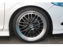 ハイブリッドＸ　ホンダセンシング／インターナビセット／フリップダウンモニター／ローダウン／社外１９インチアルミホイール／ＬＥＤヘッドライト／ＥＴＣ／バックカメラ／ハーフレザーシート／純正７インチナビ／（18枚目）
