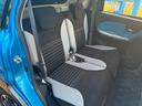 セカンドシートも使用感少ない状態でございます!