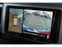 全周囲カメラは視界良好車庫入れも楽々です！ 6