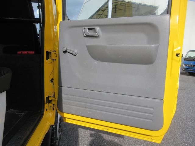 キャンター  Wキャブ  すいちょくゲート  積載2トン  乗車定員6人  全低床  平ボデー(19枚目)