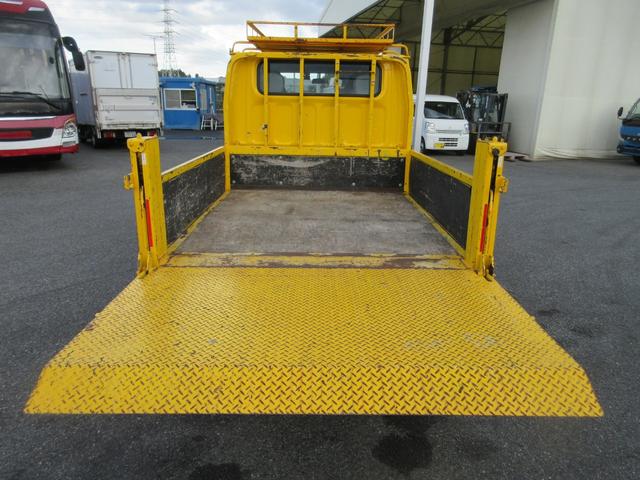 キャンター  Wキャブ  すいちょくゲート  積載2トン  乗車定員6人  全低床  平ボデー(21枚目)