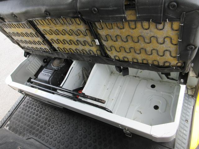 キャンター  Wキャブ  すいちょくゲート  積載2トン  乗車定員6人  全低床  平ボデー(28枚目)