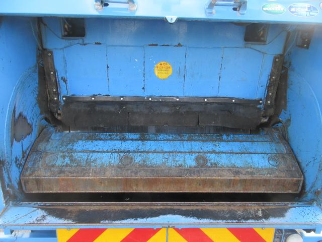 コンドル 　塵芥車　回転板式　容積８．１ｍ３　汚水タンク　連続スイッチ（40枚目）