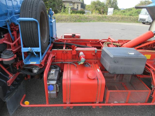 コンドル 　塵芥車　回転板式　容積８．１ｍ３　汚水タンク　連続スイッチ（43枚目）