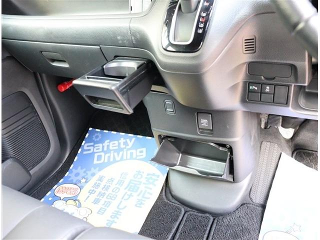 HONDA N-BOX CUSTOM L TURBO