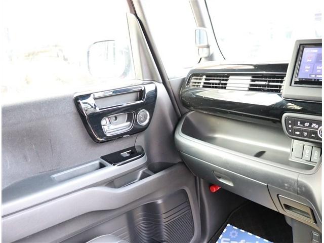 HONDA N-BOX CUSTOM L TURBO