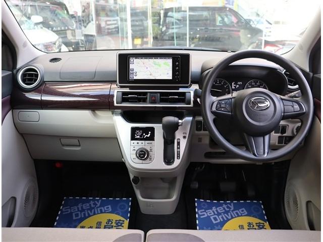 キャスト スタイルＧ　ＳＡＩＩＩ　純正ナビ　パノラマモニター　前後ドラレコ　ＥＴＣ　フルセグ　ＤＶＤ再生　衝突軽減ブレーキ　シートヒーター　ＬＥＤライト　スマートキー　オートエアコン　オートハイビーム　デザインフィルムトップ　１５ＡＷ（7枚目）